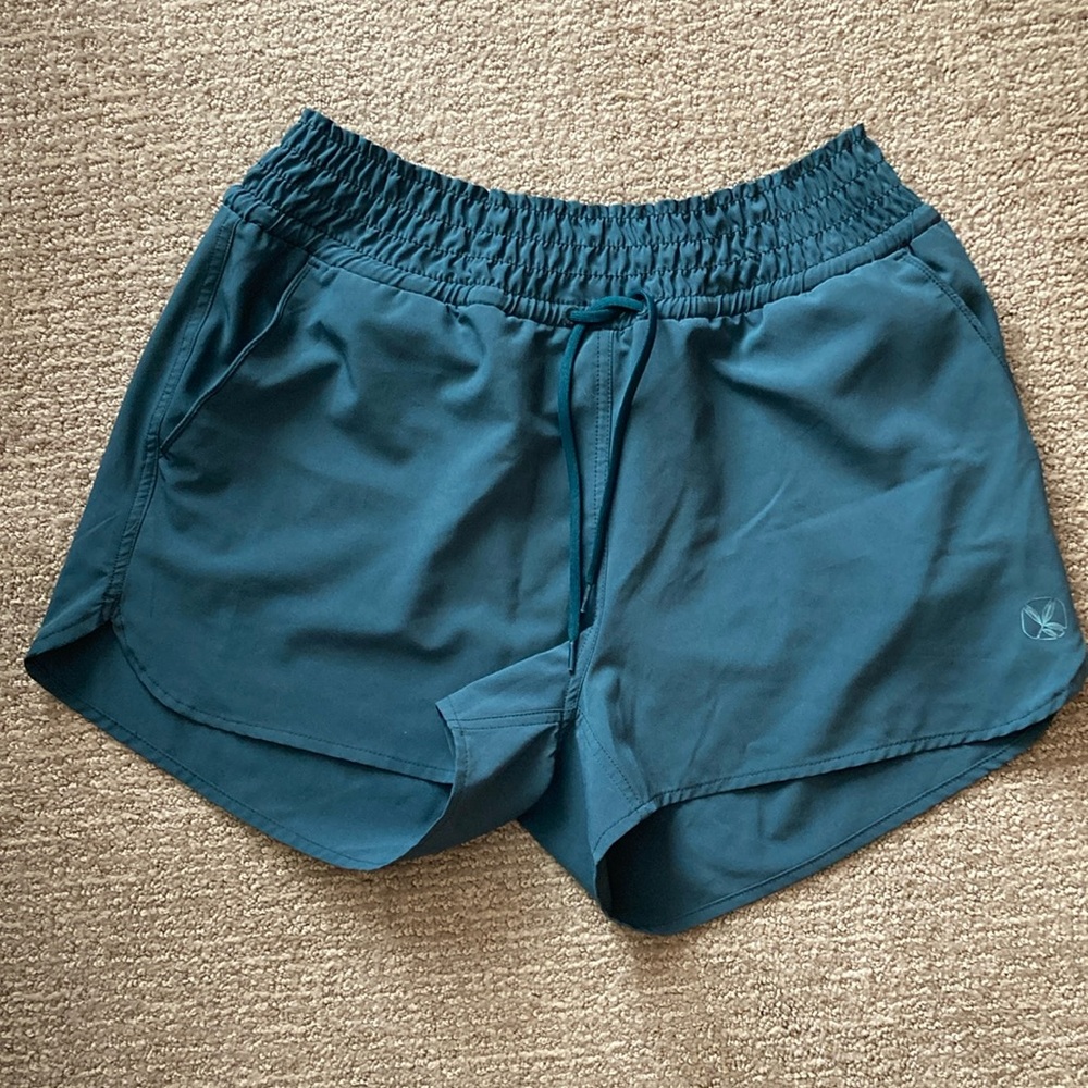 Carve Designs quick dry board shorts